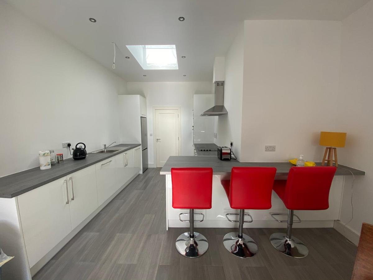 Apt 4 - Silver Spruce Appartamento Cill Airne Esterno foto